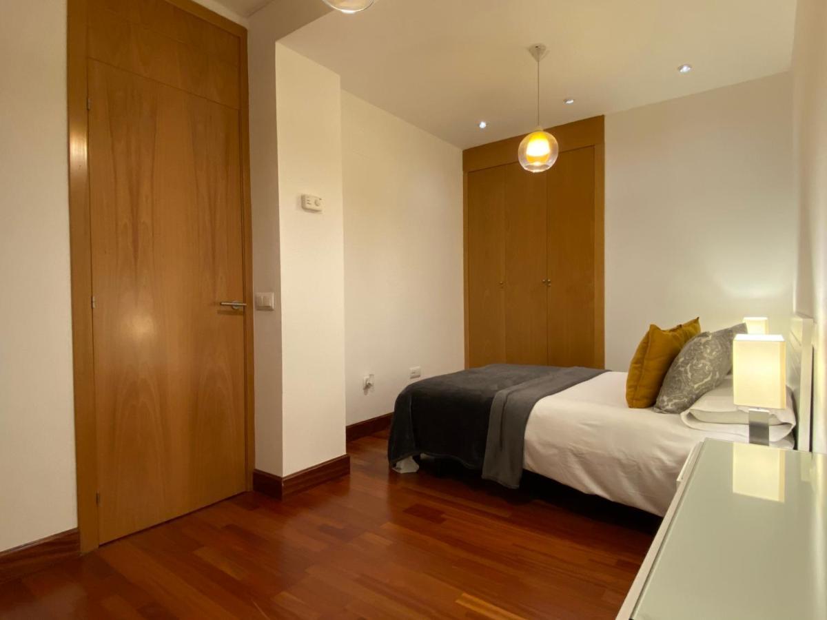 Homyat Prior Romo, Plaza Mayor Apartment *